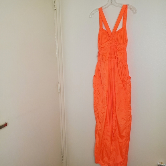 Free People Movement Tropic Sport Jumpsuit One-Piece Size Small Orange NWT - Picture 2 of 7